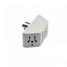 FICHA ADAPTADOR TRIPLE PERNO 2 A 3